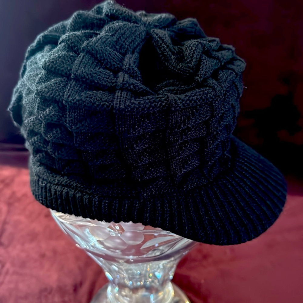 Black Cable Knit Slouchy Hat with a Brim NWT